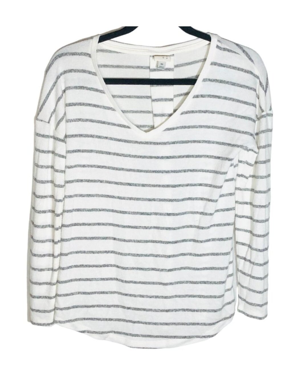 A New Day shirt long sleeve v-neck  stripped white gray rayon extra small READ